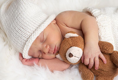 Wie viel Schlaf braucht ein Baby im ersten Jahr?