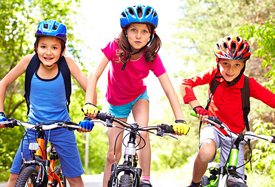 Radfahren mit Kindern - aber sicher! | Alle Infos bei Rund ...