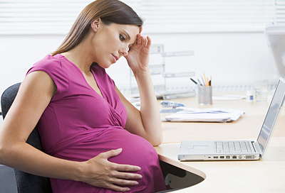 Was hilft bei Kopfschmerzen in der Schwangerschaft?