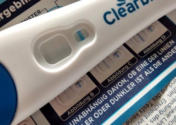 Bild zu Clearblue Ultrafrühtest 2. Linie oder nicht? - Frauengesundheit