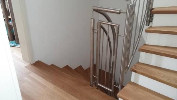 Bild zu Treppenschutzgitter gesucht - Rund ums Kleinkind - Tipps für Eltern