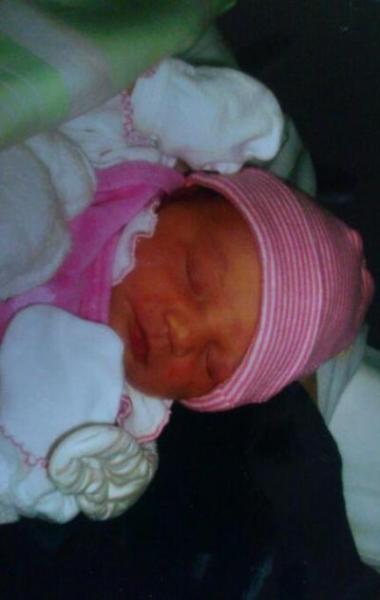 Bild zu hier auch noch artig bescheid sag: Nelia Malou ist da :-D - Vornamen fürs Baby - Tipps und Ideen