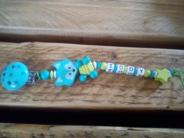 Bild zu Eddy Schnullerkette - Vornamen fürs Baby - Tipps und Ideen