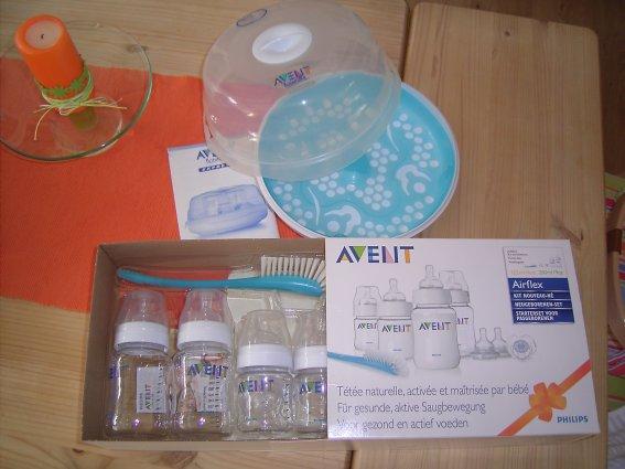 Bild zu AVENT Fläschchen Neugeborenen-Set neu + Mikrowellensterilisator zu verkaufen - Schwanger - wer noch? Rund um die Schwangerschaft