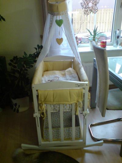 Bild zu Unser Bett fürs Baby - Schwanger - wer noch? Rund um die Schwangerschaft