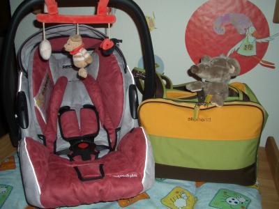 Bild zu Benötigt hier jemand noch eine Wickeltasche mit Zubehör von "allerhand"? - Schwanger - wer noch? Rund um die Schwangerschaft