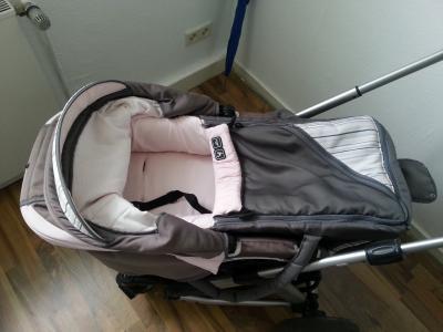 Bild zu ABC design Turbo 4s in Coral Pink - Schwanger - wer noch? Rund um die Schwangerschaft