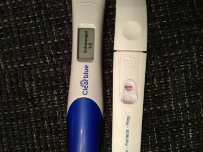 Bild zu Clearblue Positiv - Femtest negativ - Schwanger - wer noch? Rund um die Schwangerschaft