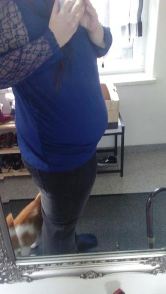 Bild zu wie sieht euer Babybauch aus? - Schwanger - wer noch? Rund um die Schwangerschaft