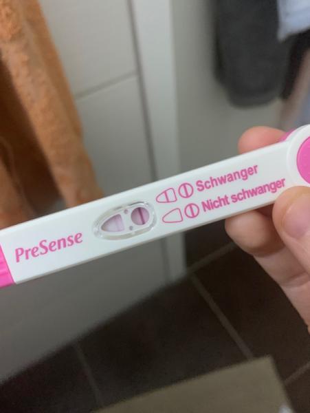 Bild zu Frühtest - Schwanger - wer noch? Rund um die Schwangerschaft