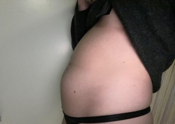 Bild zu Erste SS Anzeichen EXTREMER Blähbauch?! - Schwanger - wer noch? Rund um die Schwangerschaft