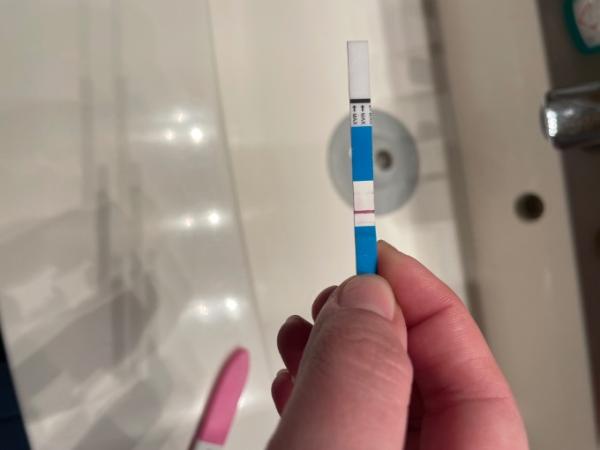 Bild zu 3 Positive Schwangerschaft‘s Test - Schwanger - wer noch? Rund um die Schwangerschaft