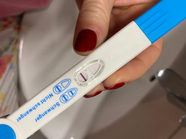Bild zu Test positiv? - Schwanger - wer noch? Rund um die Schwangerschaft