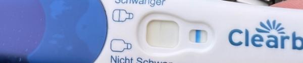 Bild zu Leichter nicht durchgehender sst strich - Schwanger - wer noch? Rund um die Schwangerschaft