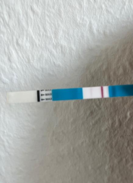 Bild zu Test? Positiv ? Negativ? Was los?? - Schwanger - wer noch? Rund um die Schwangerschaft