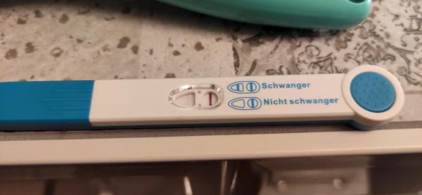 Bild zu Zu schwacher Test trotz ausbleiben der Periode ?! - Schwanger - wer noch? Rund um die Schwangerschaft