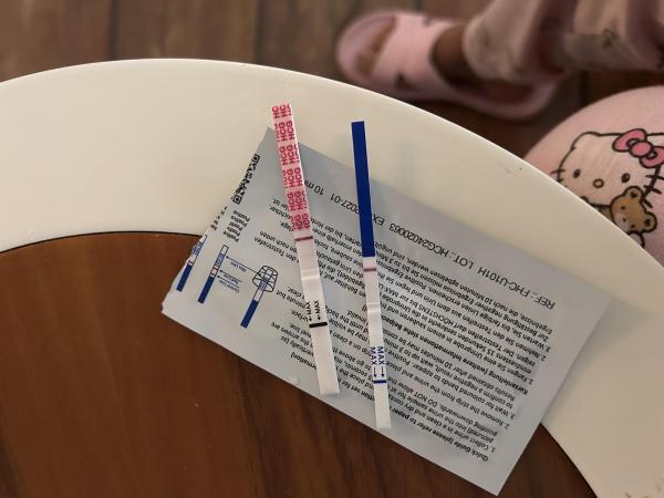 Bild zu Schwangerschaftstest warum sehr schwach? - Kinderwunsch nach Fehlgeburt