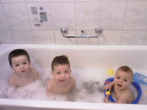 Bild zu UMFRAGE (an die,die schon ein oder mehrere babys geboren haben:-)) - Kinderwunsch - bitte noch ein Baby