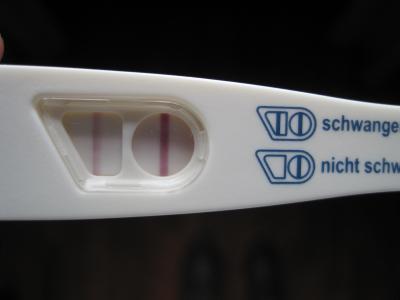 Bild zu so, das kam nach 30 sek. - Kinderwunsch - bitte noch ein Baby