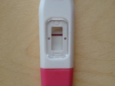 Bild zu Bitte schaut mal den Test an von heute früh :) danke - Kinderwunsch - bitte noch ein Baby