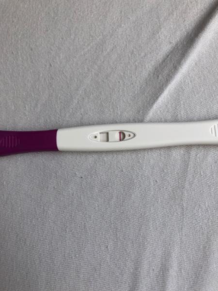 Bild zu Test- leichter Schatten! Positiv? - Kinderwunsch - bitte noch ein Baby