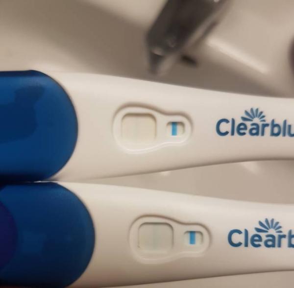 Bild zu Leicht positiver Test und Blutung - Kinderwunsch - bitte noch ein Baby