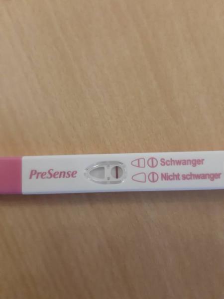 Bild zu Facelle Frühtest, presense Frühtest und Clearblue Frühtest leicht postiv. - Kinderwunsch - bitte noch ein Baby