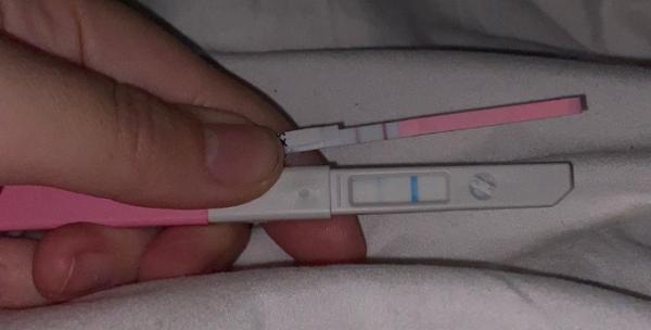 Bild zu Ovu positiv ? Also ich habe eine frage meint ihr der ist schon positiv ? - Kinderwunsch - bitte noch ein Baby