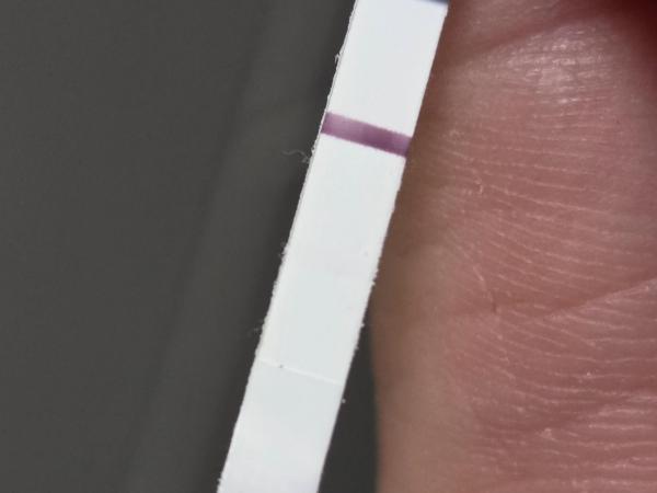 Bild zu Ist dieser Test pos oder neg? - Kinderwunsch - bitte noch ein Baby