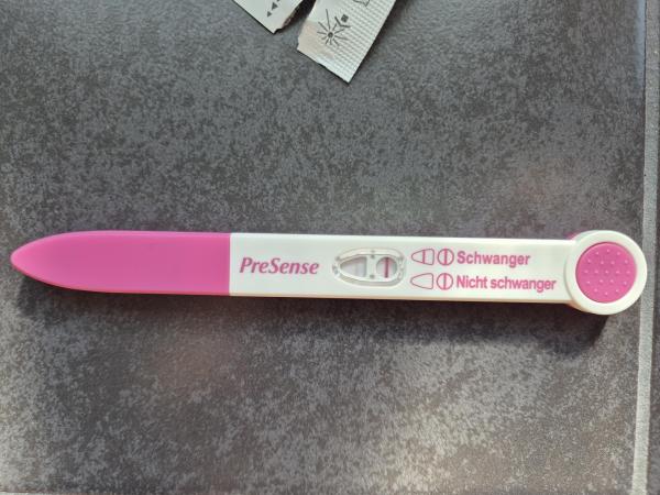 Bild zu Schwanger oder Verdunstungslinke - Kinderwunsch - bitte noch ein Baby