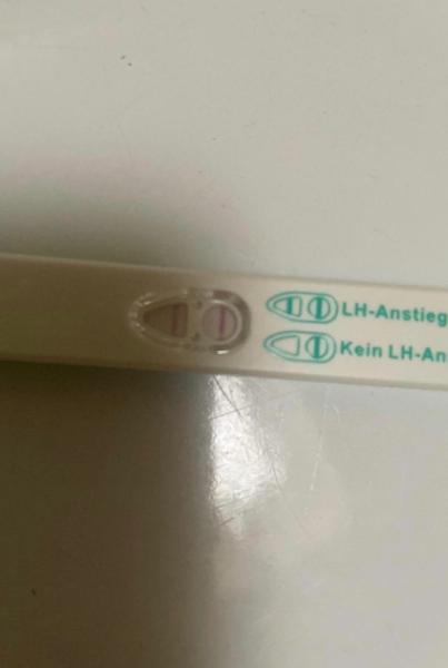 Bild zu Es+7 Orakeln? Lh positiv - Kinderwunschbehandlung