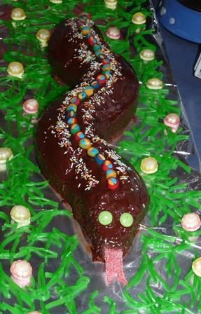 Bild zu Der Schlangenkuchen - das Ergebnis - Kochen und Backen