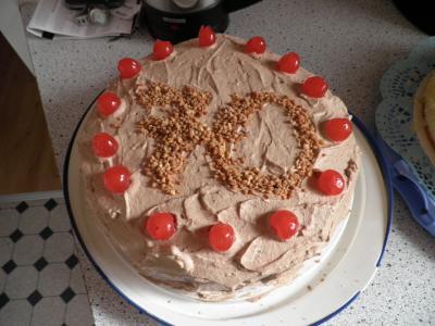 Bild zu Meine allererste Schoko-Sahne-Torte - Kochen und Backen