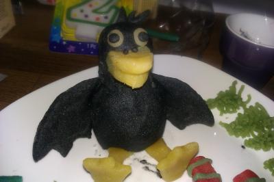 Bild zu es hat geklappt (schwarze lebensmittelfarbe) - Kochen und Backen