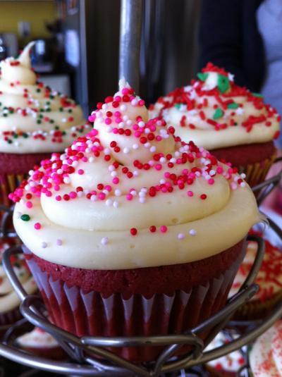Bild zu verrückt nach red velvet cupcakes - Kochen und Backen