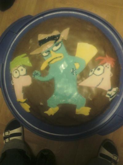 Bild zu Auch ich zeig Euch mein Ergebnis mit MM-Fondant :-) - Kochen und Backen