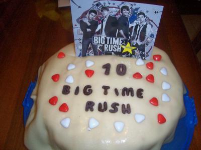 Bild zu Big Time Rush Geburtstagstorte - Kochen und Backen
