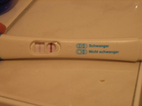 Bild zu mein Test heute früh - Kinderwunsch - was tun, um schwanger zu werden?