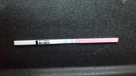 Bild zu Ovulationstest...Ich bin mir nicht sicher - Kinderwunsch - was tun, um schwanger zu werden?