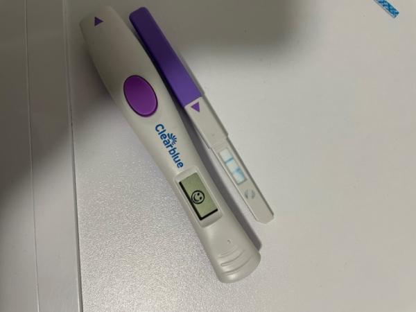 Bild zu Lila clear blue ovu positiv an ZT22 ? Anderer Test eindeutig negativ ?! - Kinderwunsch - was tun, um schwanger zu werden?