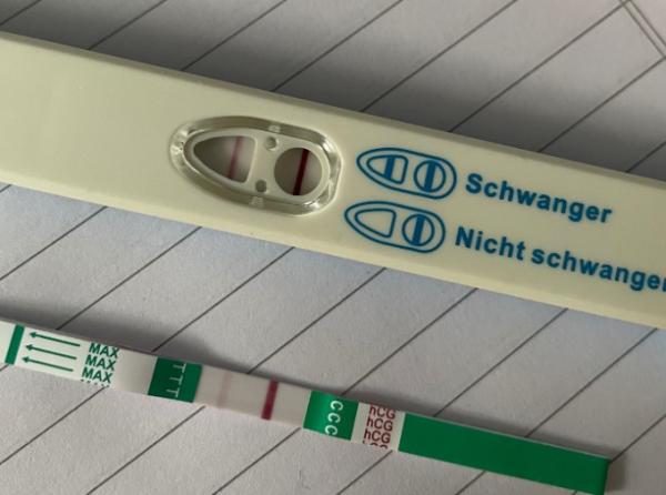 Bild zu Schwangerschaftstest beim FA - Kinderwunsch - was tun, um schwanger zu werden?