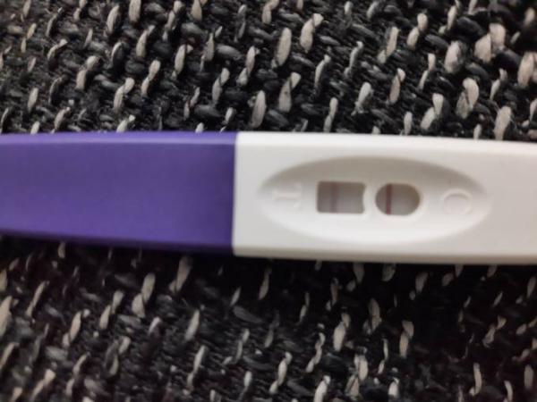 Bild zu Zum ersten Mal Ovulationstest - Kinderwunsch - was tun, um schwanger zu werden?