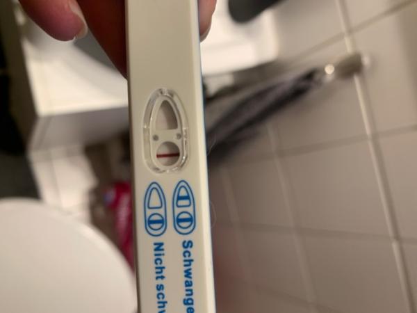 Bild zu Schwangerschaftstest positiv? - Kinderwunsch - was tun, um schwanger zu werden?