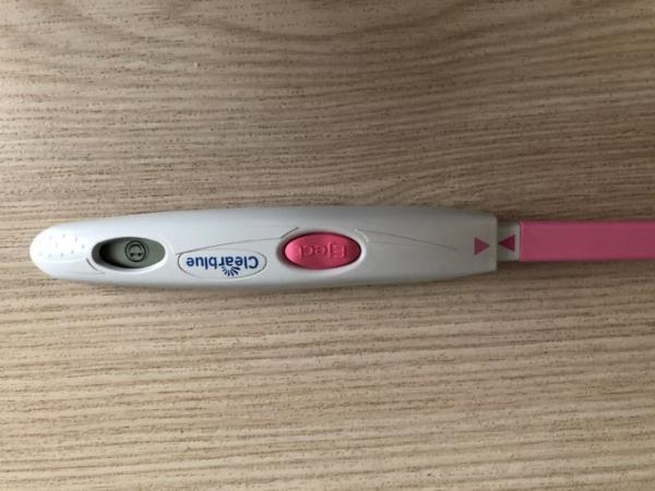 Bild zu Clear Blue rosa Smilie - Kinderwunsch - was tun, um schwanger zu werden?