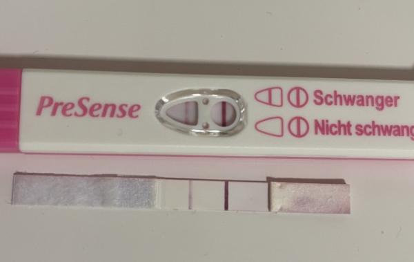 Bild zu Test positiv aber schmierblutung - Kinderwunsch - was tun, um schwanger zu werden?