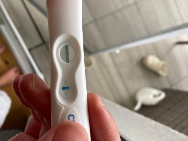 Bild zu SS- Test - Kinderwunsch - was tun, um schwanger zu werden?