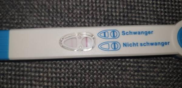 Bild zu Frühtest zwei Striche vor 12 Tagen ES ausgelöst - Kinderwunsch - was tun, um schwanger zu werden?
