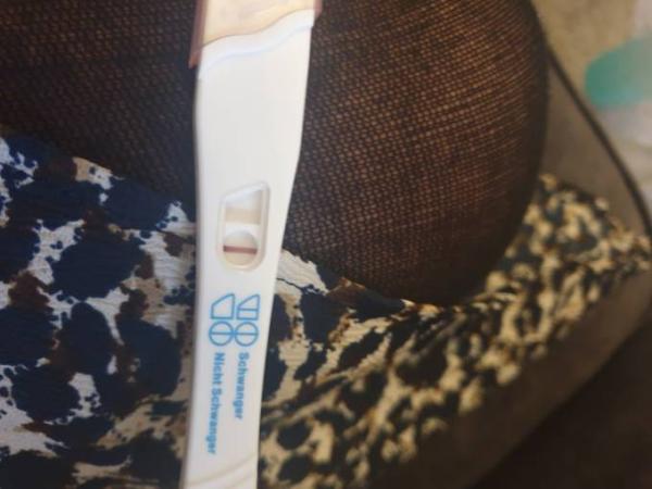 Bild zu Leicht positiver Schwangerschaftstest - Kinderwunsch - was tun, um schwanger zu werden?