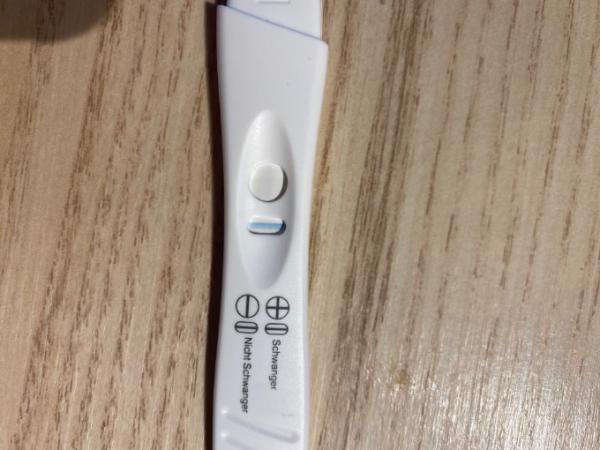 Bild zu Schwangerschaft Test. - Kinderwunsch - was tun, um schwanger zu werden?