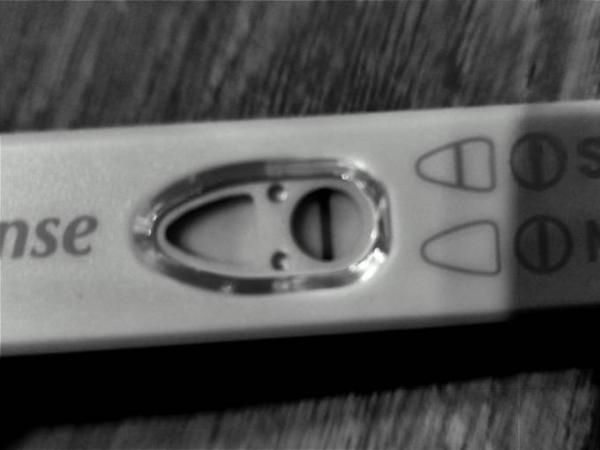 Bild zu Schwangerschaftatest presense - Kinderwunsch - was tun, um schwanger zu werden?